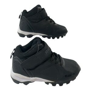 Riddell Football Cleats Youth Mid Top Black Size 11D NEW DEFECT